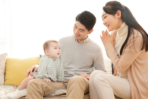 关于三代试管婴儿移植成功率与费用详解：女性50岁高龄的怀孕考量分析