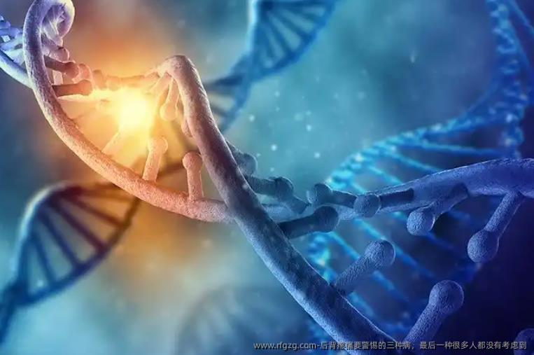 后背疼痛要警惕的三种病，最后一种很多人都没有考虑到